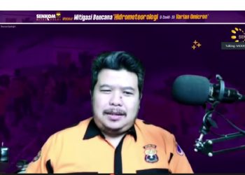 Senkom Mitra Polri Menyelenggarakan Webinar Menghadapi Bencana Hidrometeorologi Dan Covid-19 Varian Omicron