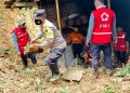 Senkom Mitra Polri Ikut Dalam Karya Bakti Pembersihan Material Longsor