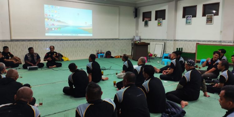 Pengurus Senkom Mitra Polri Batu Malang Study Banding Ke Senkom Karanganyar