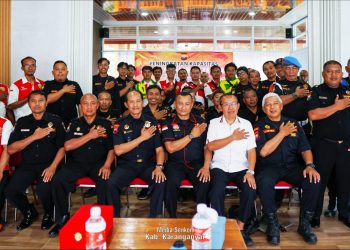 Ketum Senkom Mitra Polri Memberikan Pembekalan Untuk Pengurus Senkom Batu Malang Dan Karanganyar