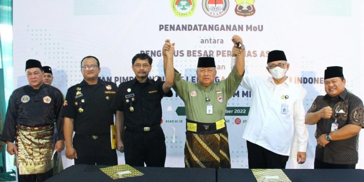 Persinas ASAD Dan Senkom Mitra Polri Tandatangani MoU Penguatan Disiplin Serta Sadar Kamtibmas