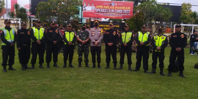 Senkom Mitra Polri Kabupaten Brebes Mengikuti Apel Gelar Pasukan Operasi Lilin Candi 2022