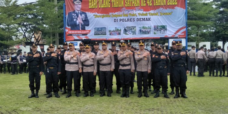 Senkom Mitra Polri Demak Hadiri HUT Satpam Ke 42
