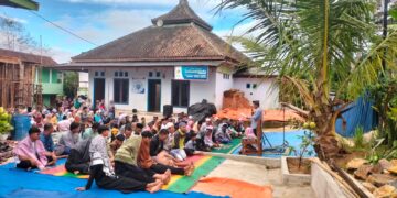 PC LDII Way Tenong Laksanakan Sholat Idul Fitri 1446 H di Halaman Masjid Shirotol mustakim