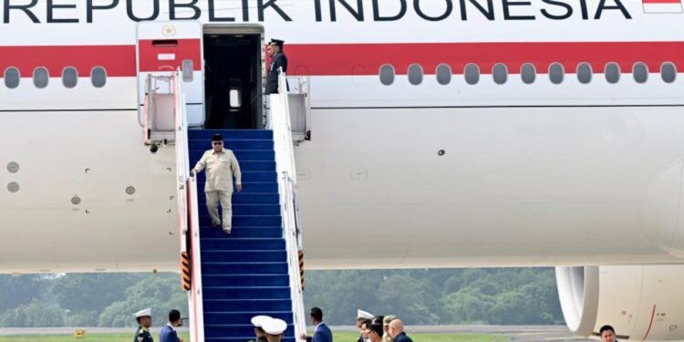 Presiden Prabowo Tiba di Tanah Air Usai Perkuat Kemitraan Strategis Indonesia–Prancis