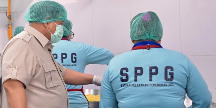 Presiden Prabowo Tinjau SPPG Palmerah, Pastikan Program Gizi Berjalan dari Hulu ke Hilir